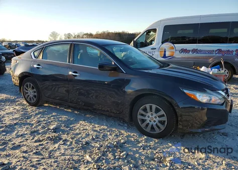 2018 Nissan Altima 2.5 from USA, damaged, VIN 1N4AL3AP7JC218192